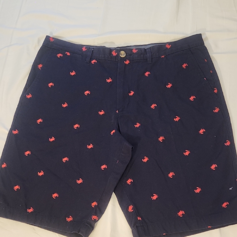 Classic Navy Men's Shorts with Red Pattern